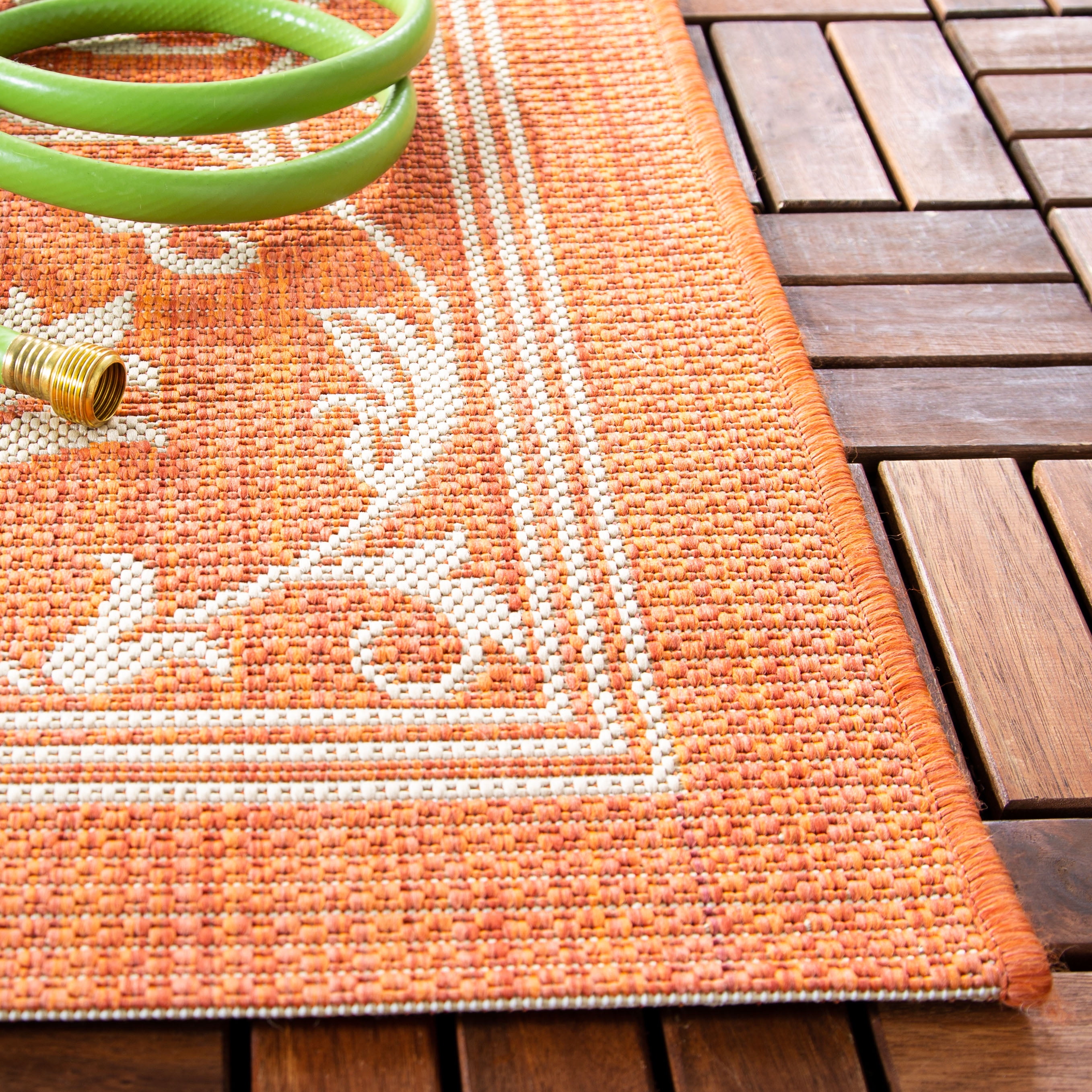 Safavieh Courtyard Nanda Botanical Indoor/Outdoor Area Rug, Terracotta/Natural, 4' x 5'7"