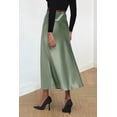 thumbnail image 2 of Falda PRETTYGARDEN Satinada Midi de Cintura Alta Verde Claro S, 2 of 7
