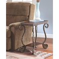 thumbnail image 4 of Ashley Furniture Signature Design - Table d'Appoint Rafferty - Finition Ancienne avec Base en Métal - Rectangulaire - Brun Foncé, 4 of 5