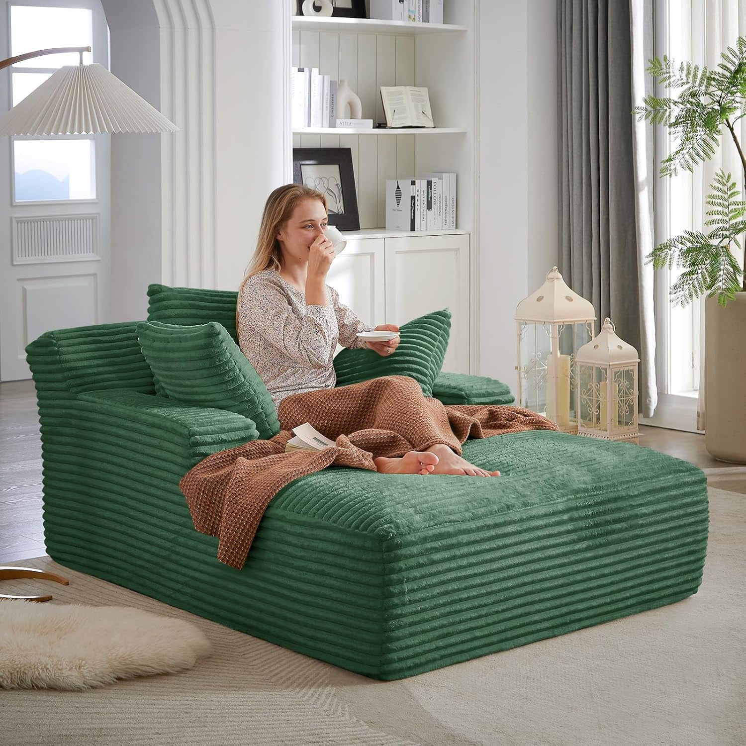 AENKYO 50" Chaise Lounge Sofa Bed with 3 Pillows, Convertible Sleeper Couch for Living Room, Bedroom & Small Spaces - Corduroy Upholstered Deep Seat Comfy Furniture - Green