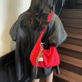 thumbnail image 3 of Crescent Hobo Bag Causal Crossbody Bolso Hombro Gamuza para Mujer Niña () Rojo, 3 of 9
