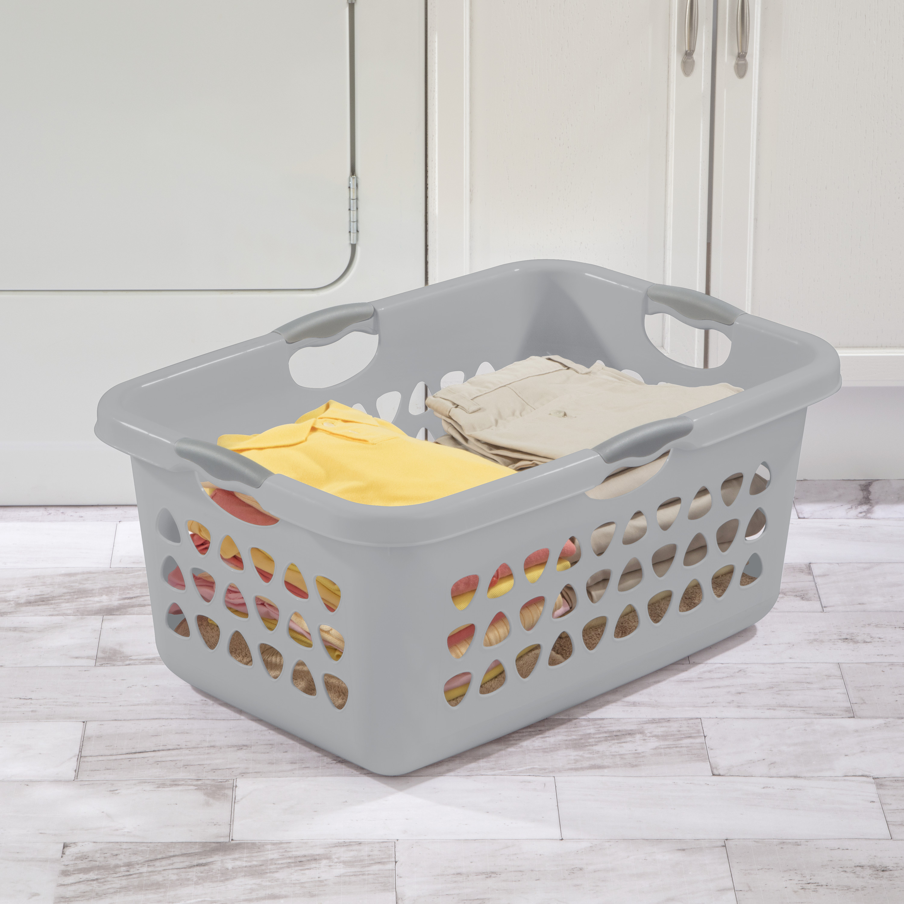 Sterilite 2 Bushel/71 L Ultraâ ¢ Laundry Basket Cement