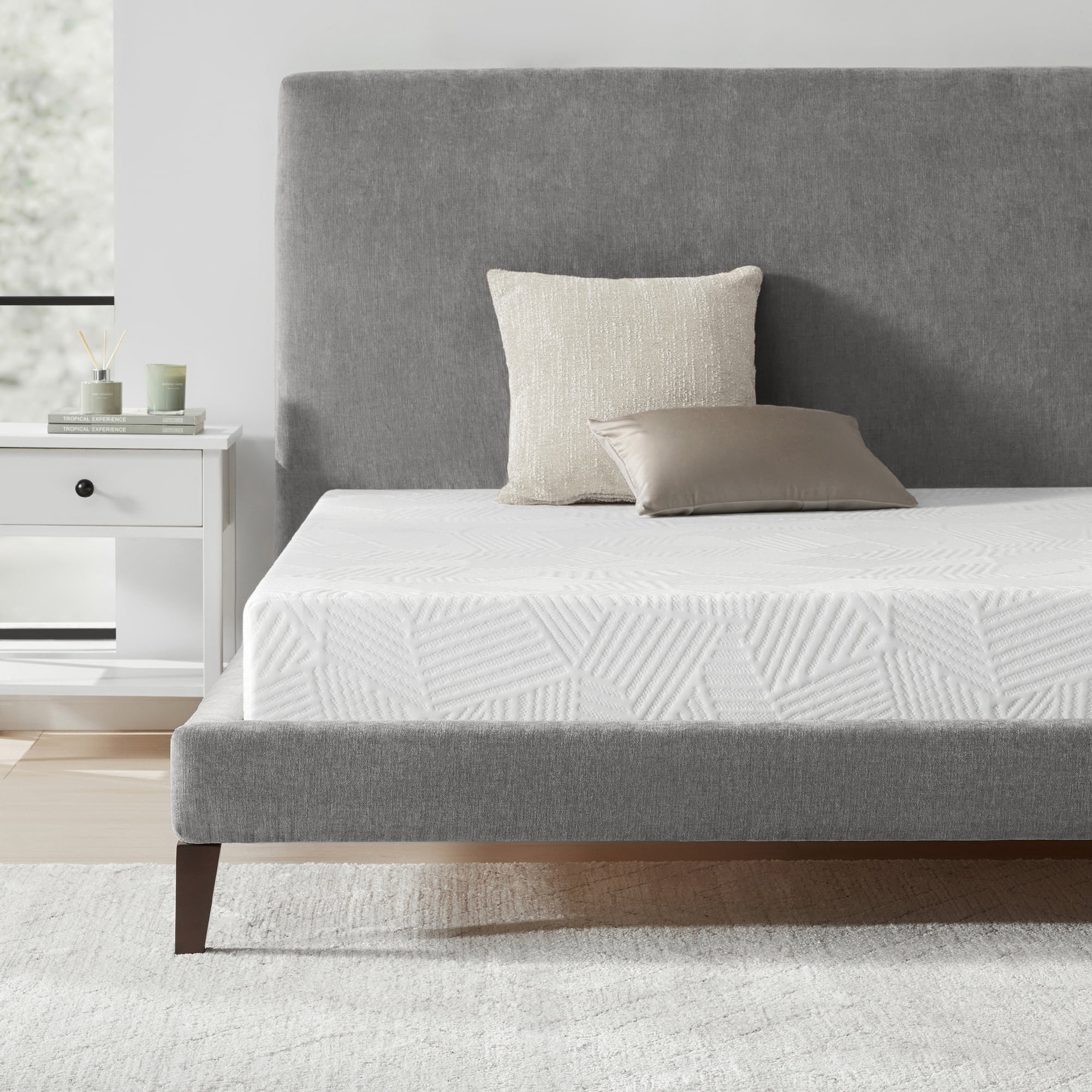 CHITA King Size Mattress, 8" Cooling Gel Memory Foam Mattress in a Box
