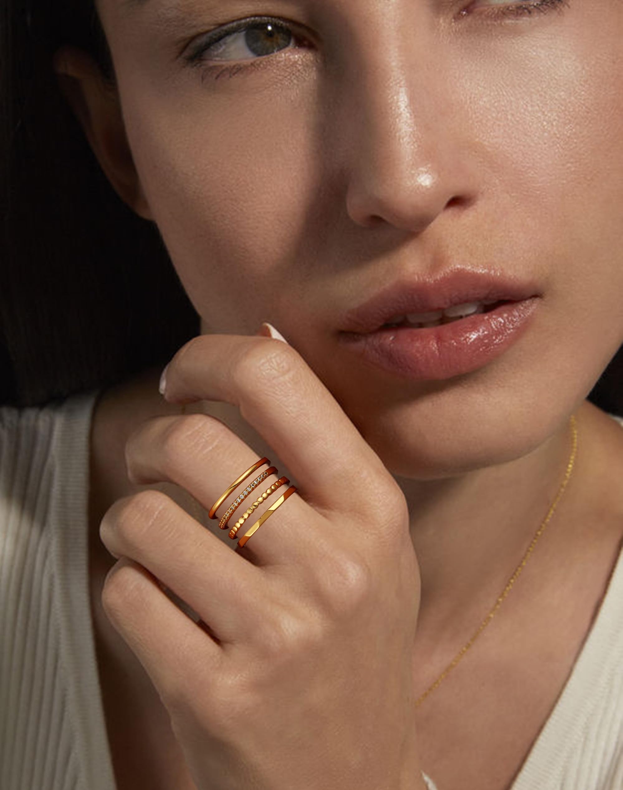 Lunvky 4-Piece Gold Plated Stackable Ring Set photo 4