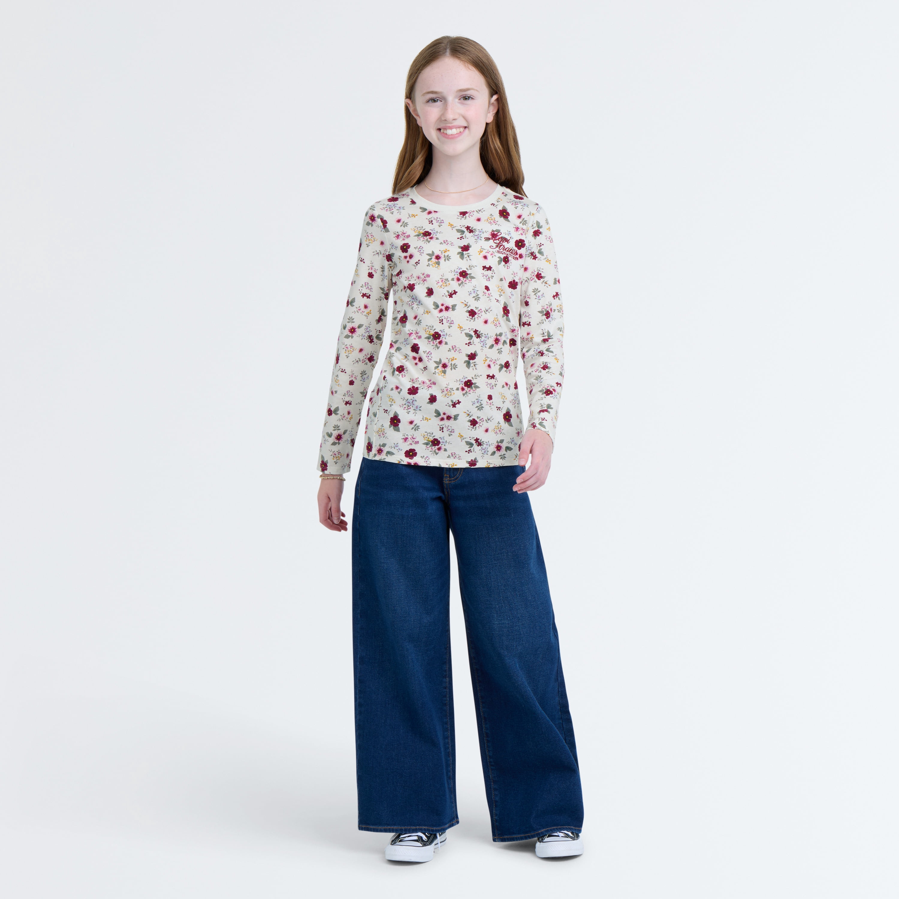 Levi Signature Girls Long Sleeve Graphic Knit Top, Sizes 4-16