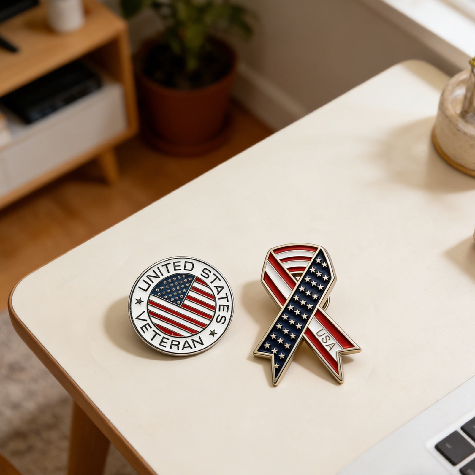 4th of July Patriotic Metal Brooch, Independence Day Red White and Blue Stars and Stripes Pin, Unisex American Theme Commemorative Badge for Adult Holiday Party and Event Decoration