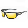 thumbnail image 1 of Gafas de sol polarizadas Hombres Diseñador HD Gafas de sol de conducción Moda Hombre Gafas de pesca Uv400 Para Gafas Dirt Bike Moto Car Driver - Arena marco negro / visión nocturna película amarilla oso de fresa Electrónica, 1 of 5