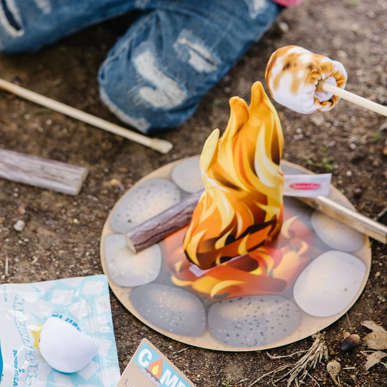 Melissa & Doug : Let's Explore Campfire S'mores Play Set