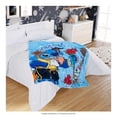 thumbnail image 2 of Frazada Providencia Stitch Flores de 127x152cm Azul, 2 of 4