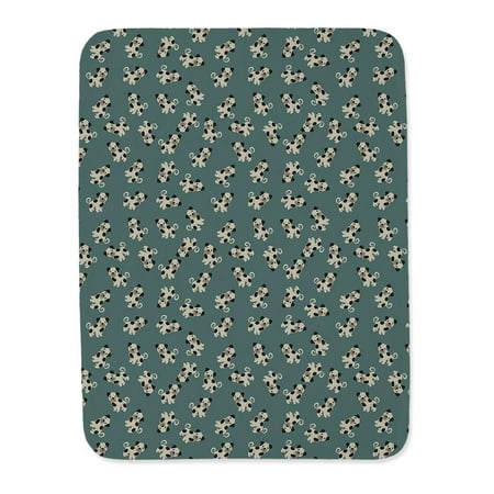 Small Dog Pattern Blanket -Image by Shutterstock,