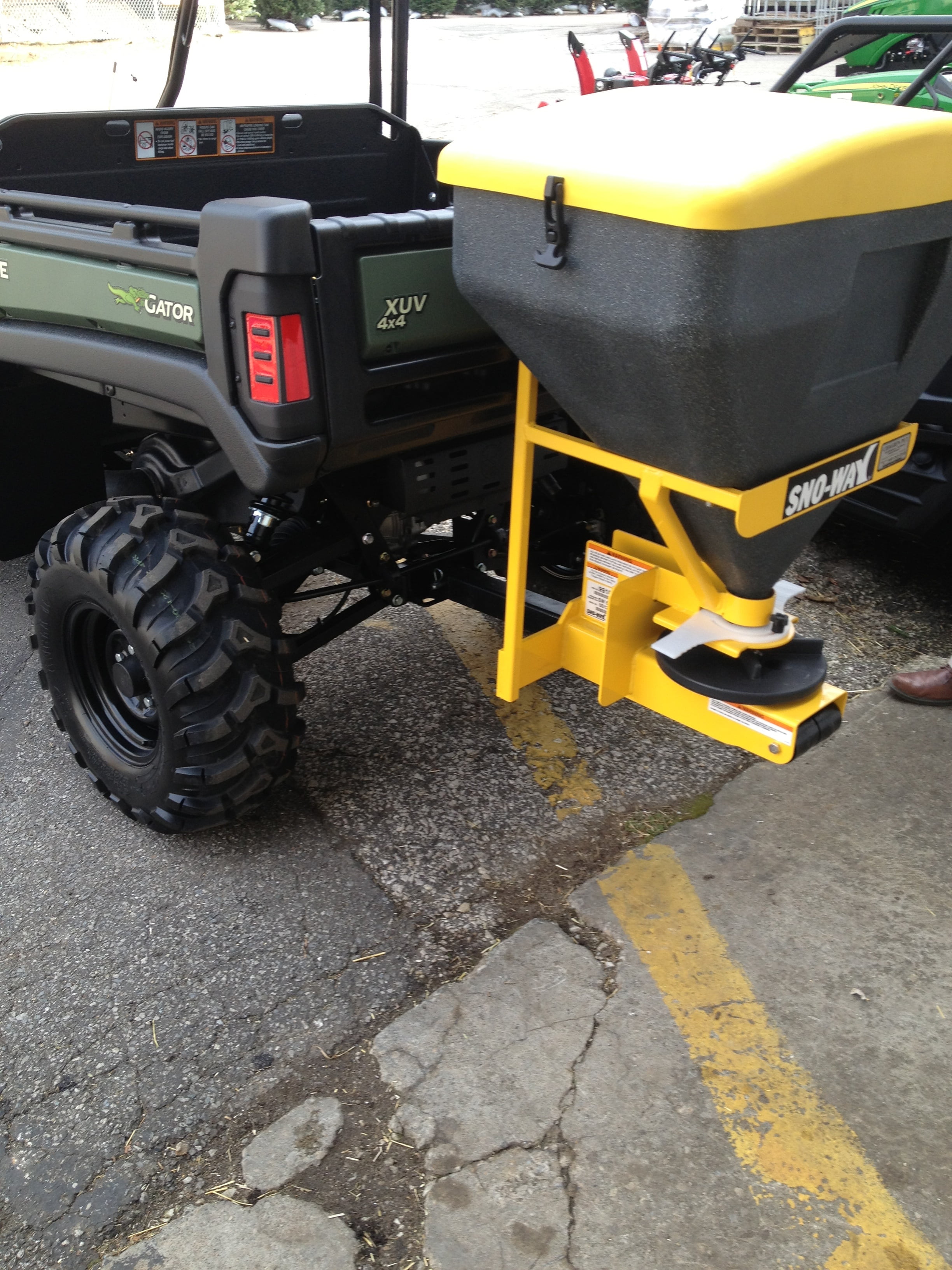 Sno-Way 9 cu ft Electric Salt Spreader, Receiver Hitch Truck and UTV with Variable wireless controller