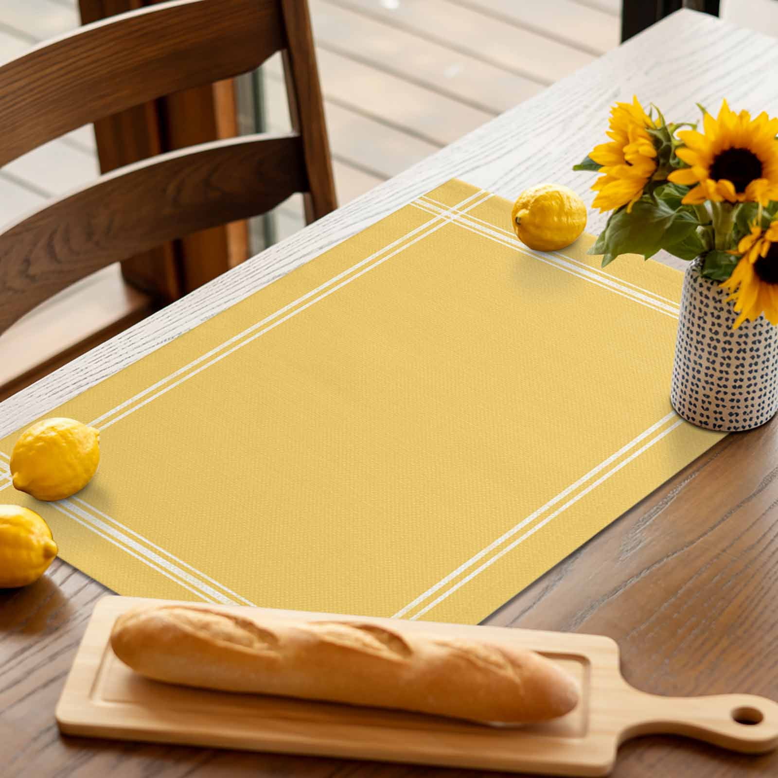 Placemats Set of 4, Solid Yellow Color Placemats Set of 4, Yellow Vintage Tablemats Washable Placemat Table Decoration for Kitchen Table Dinner Party Home Decor Indoor Outdoor 13x19 Inch