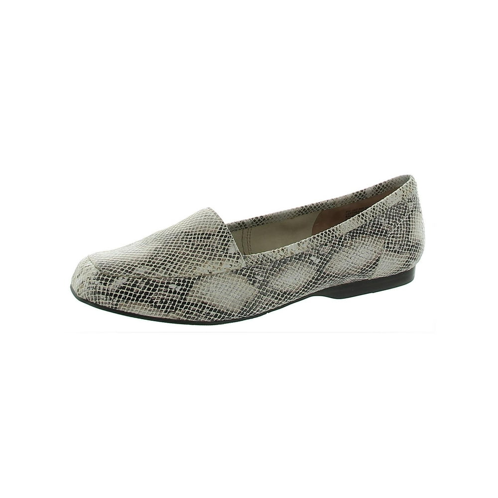 shoes size 8 wide