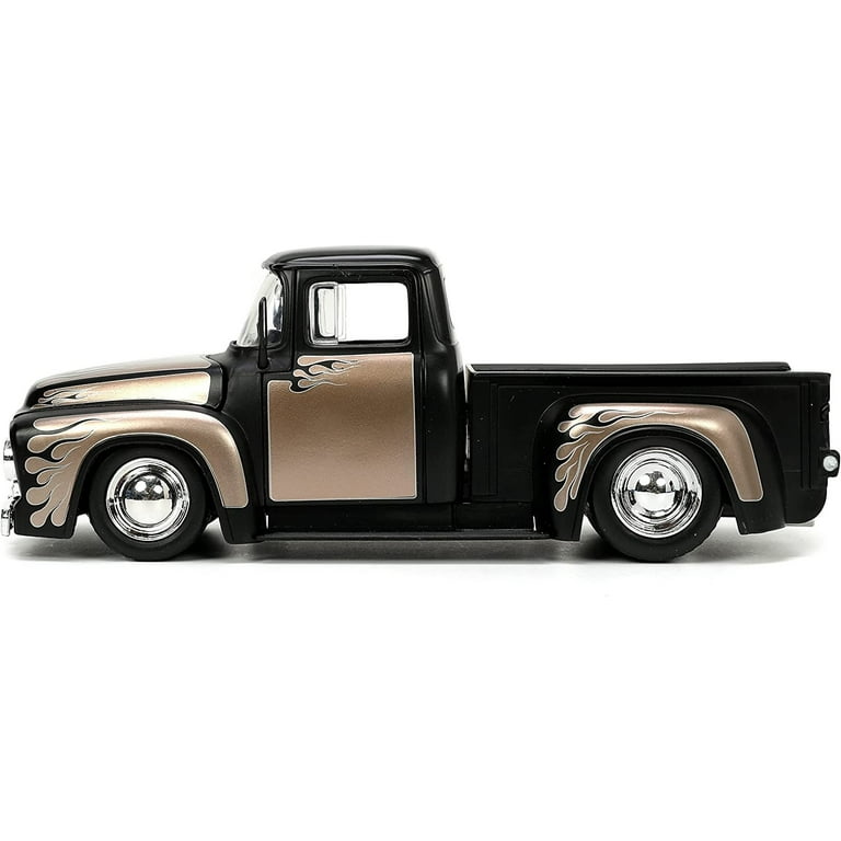 JADA TOYS 1956 Ford F-100 Diecast Car Collectible, 1/24