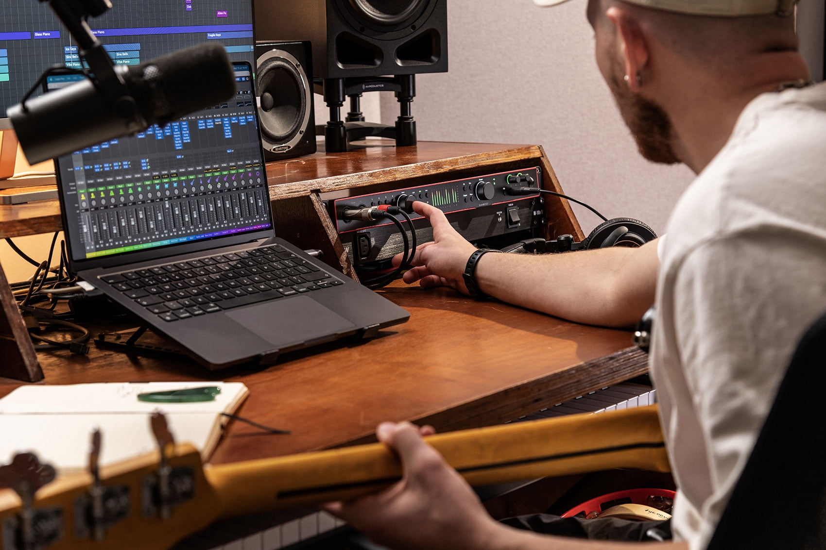 Focusrite Scarlett 18i20 4th Gen USB Audio Interface with Software Suite