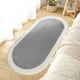 thumbnail image 5 of Alfombra de cachemira sintética, suave y ovalada, para dormitorio, 1 tapete grueso, antideslizante, lavable y con alta absorción de agua, ideal para sala de estar y mesita de noche. Aestivo, 5 of 8