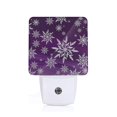thumbnail image 1 of Fotbe Snowflake Gradient Purple Luz Nocturna LED, Luz de Noche con Sensor de Luz Natural de Anochecer a Amanecer, Se Enchufa a la Pared, Blanco Cálido 0.5W-UK, 1 of 7