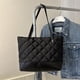 thumbnail image 2 of Bolso de mano acolchado versátil para mujer bolso de mano de PU bolso de trabajo elegante de gran capacidad, 2 of 9
