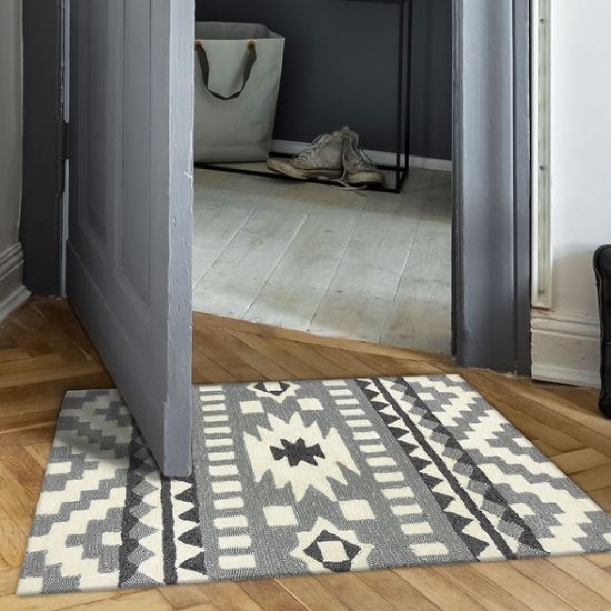 Diva At Home 22” x 34” Gray and White Southwestern Inspired Indoor/Outdoor Accent Rug - image 2 of 2