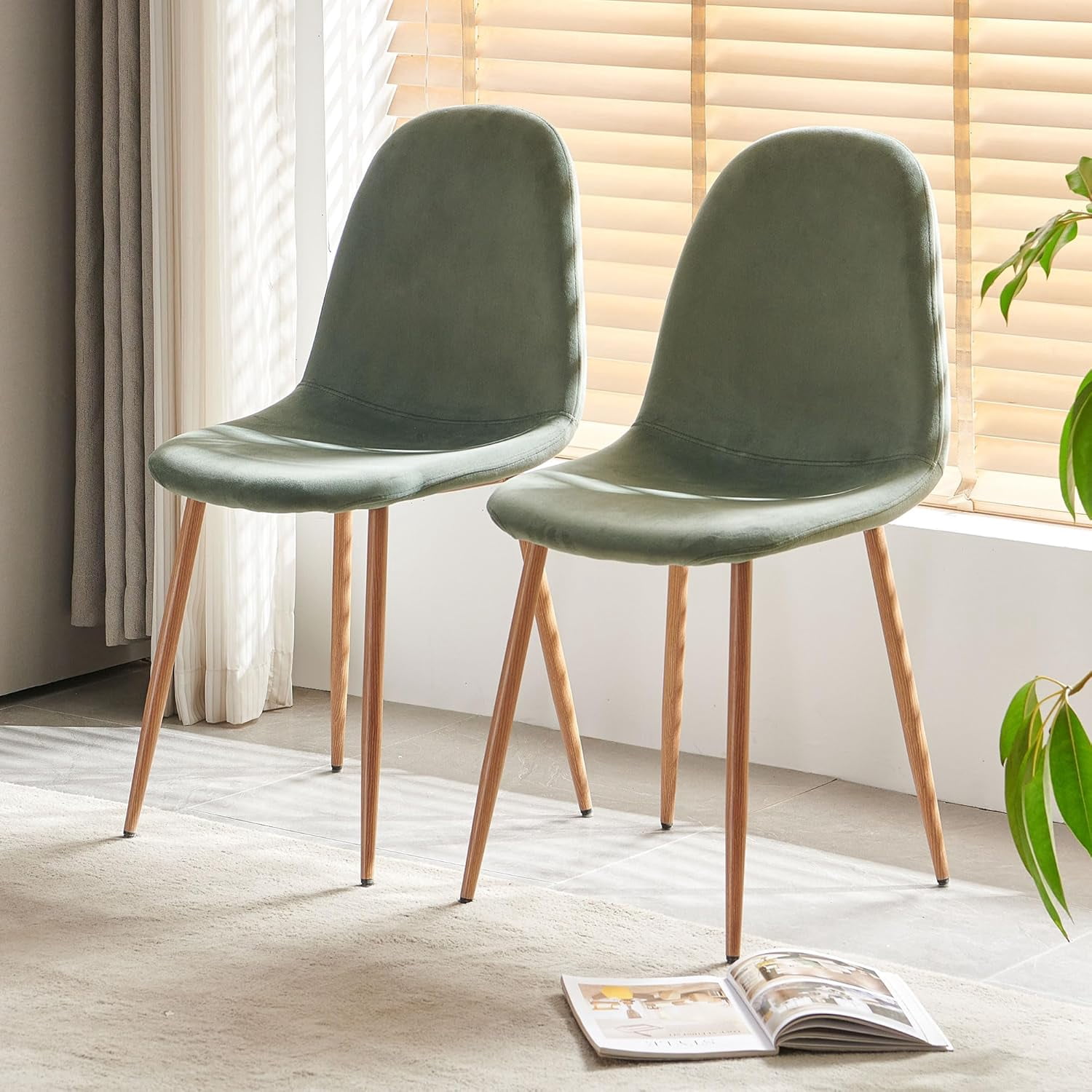 NORDICANA Modern Dining Chairs Set of 4, Green Velvet Kitchen Chairs, Upholstered Side Chairs with Faux Wood-Grain Metal Legs