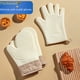 thumbnail image 2 of Guantes de horno de cinco dedos con aislamiento térmico para cocina, guantes antiescaldaduras, de silicona gruesa, resistentes a altas temperaturas, guantes para horno microondas,, 2 of 5