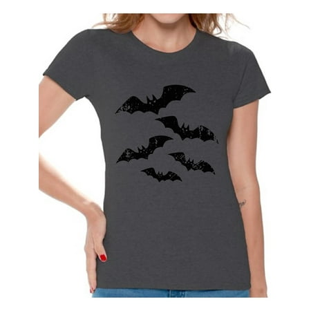 Dia De Los Muertos Bride Awkward Styles Halloween Bats Tshirt Women's Halloween Shirt Scary Bats T Shirt Dia de los Muertos Shirts for Women Day of the Dead Gifts for Her Halloween Holiday Outfit Trick or Treat Women's Shirt ()