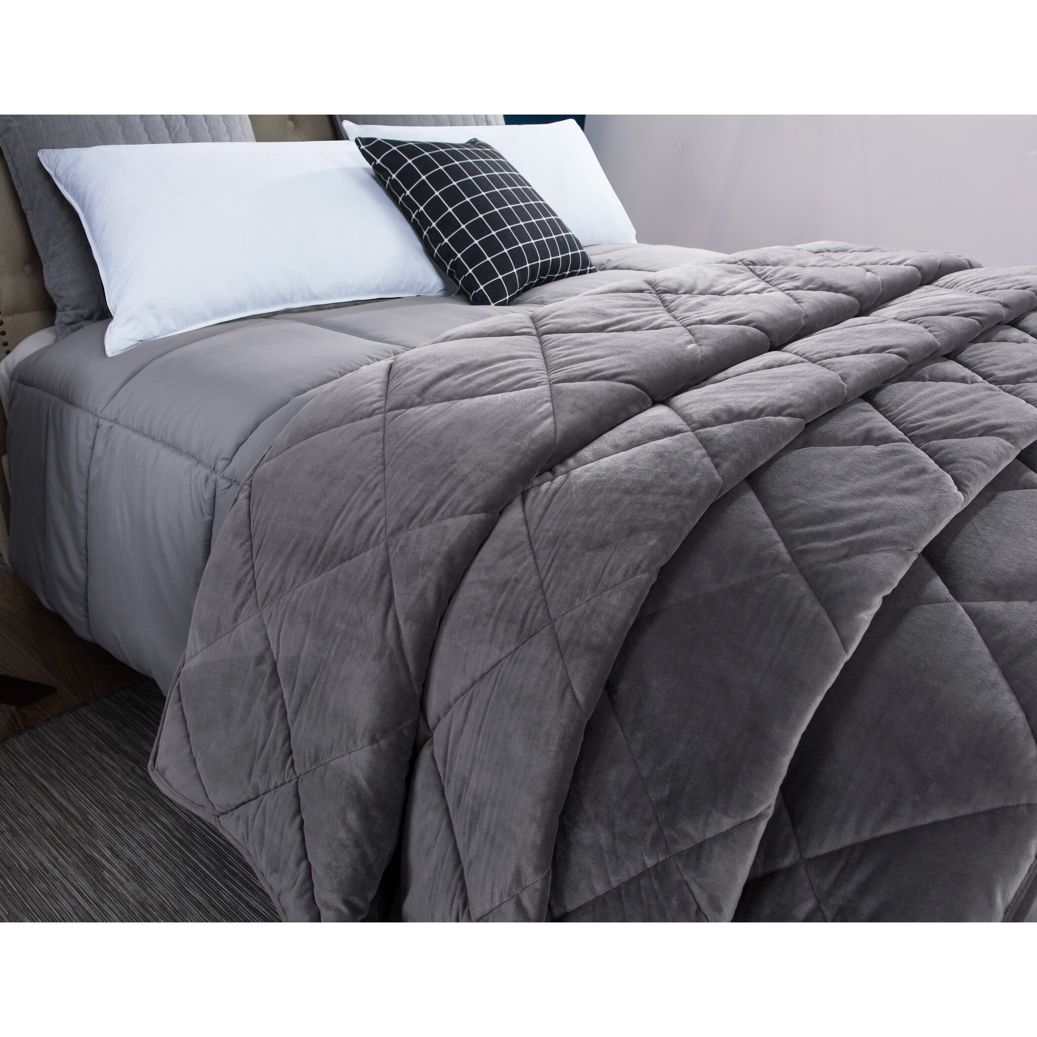 St. James Home 2pc Velvet blanket & Microfiber Comforter Set, Tawny Port, Twin