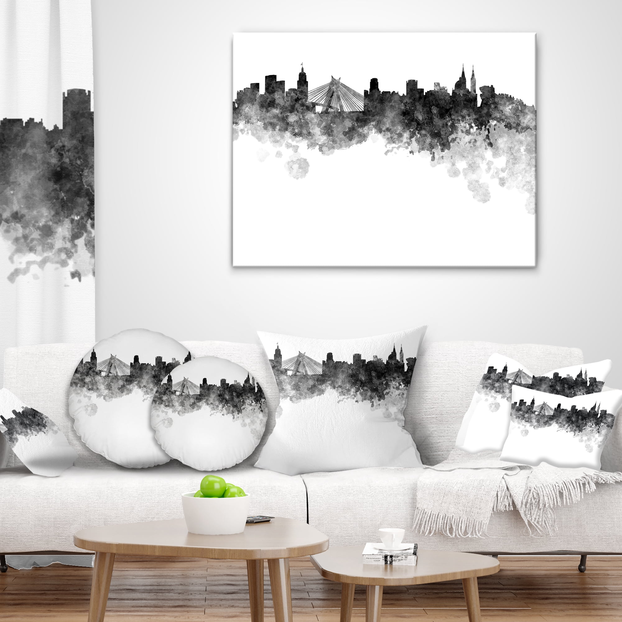 Designart Sao Paulo Skyline - Cityscape Throw Pillow - 18x18