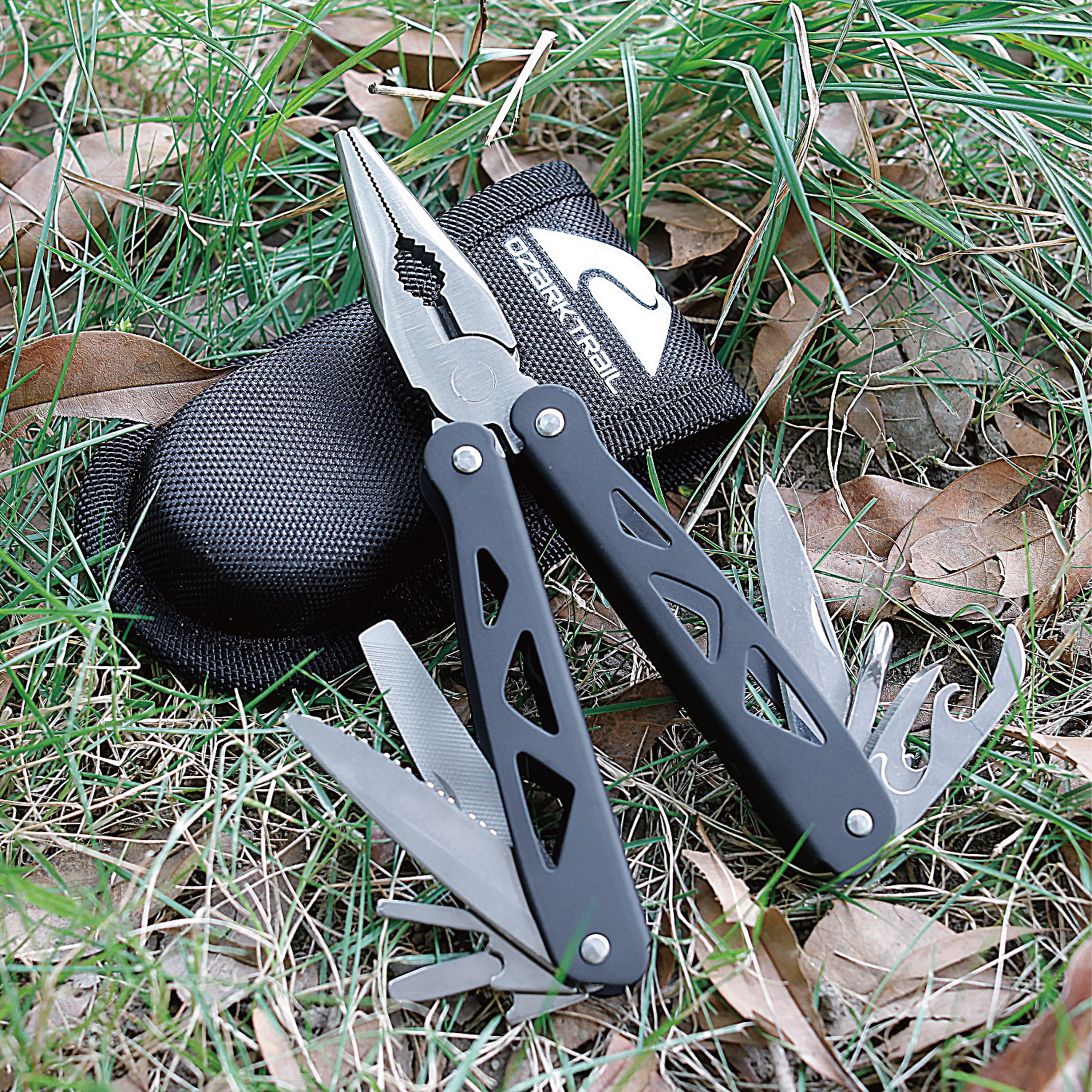 Ozark Trail Trailside 12in1 Multitool Black