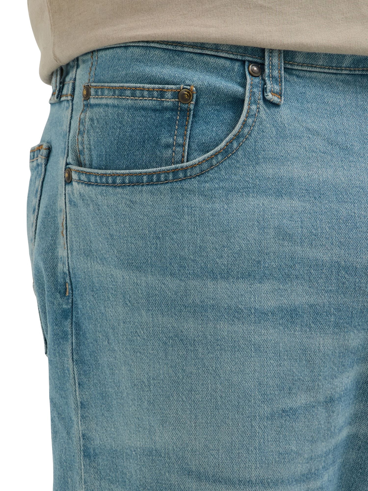 Wrangler Men's Straight Fit Jean with Stretch