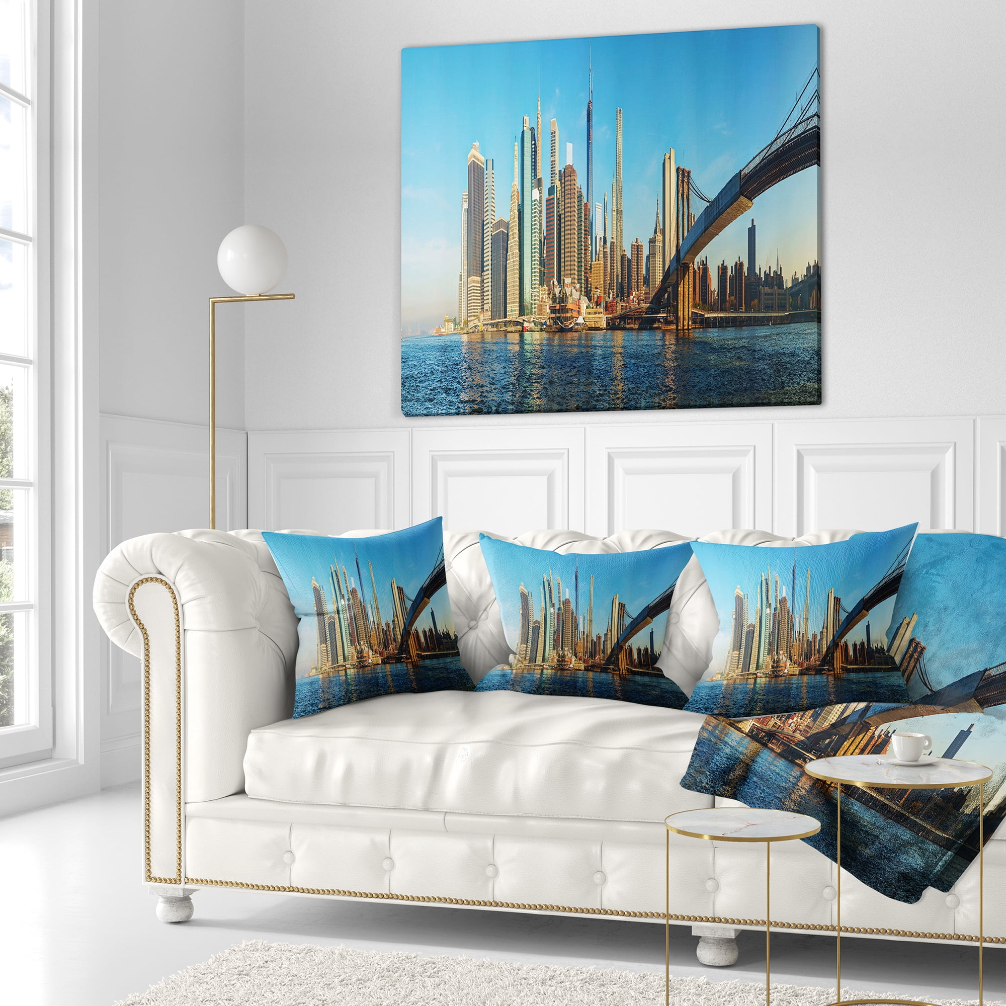 Designart New York City with Brooklyn Bridge - Cityscape Throw Pillow - 16x16