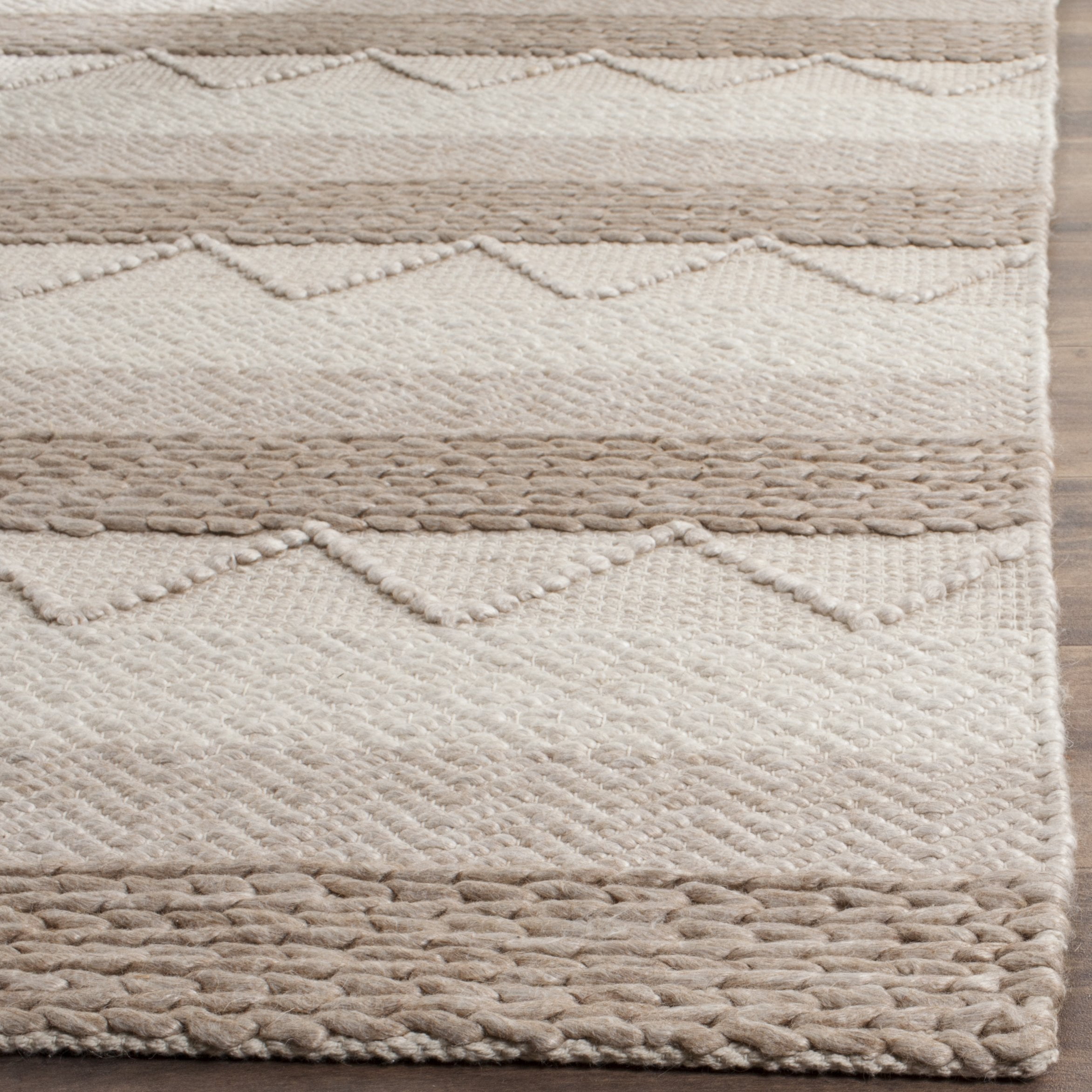 SAFAVIEH Natura Dahila Geometric Braided Wool Area Rug, Beige, 4' x 6'