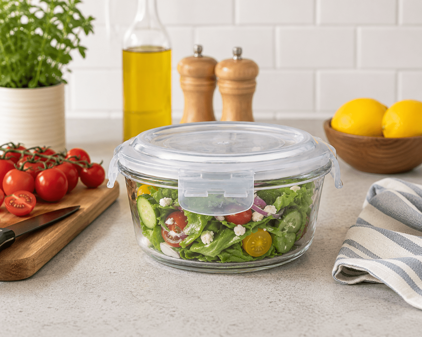 Con-Tact Round Borosilicate Glass Container with Opaque Latch 4.0c