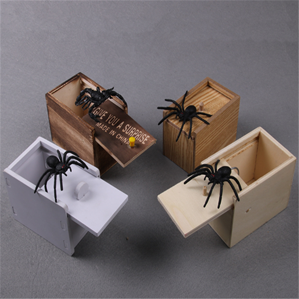 Hot Sale Surprise Animals Spider Bite In Wooden Box Gag Gift Practical Funny Joke Prank ToyCChina He Qiyong unisex