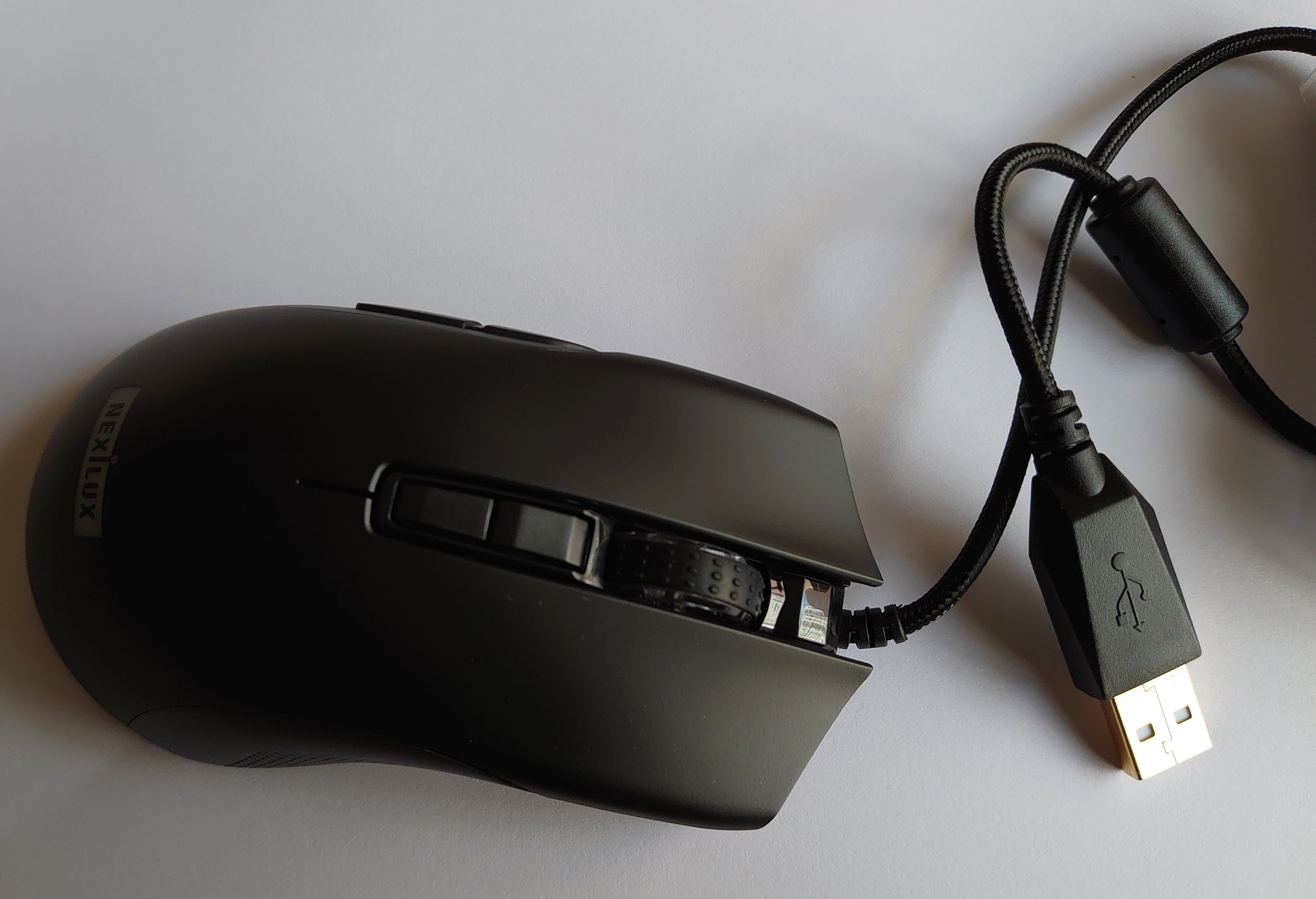 PC WIRED OPTICAL GAMING MOUSE with Customizable RGB - NEXiLUX