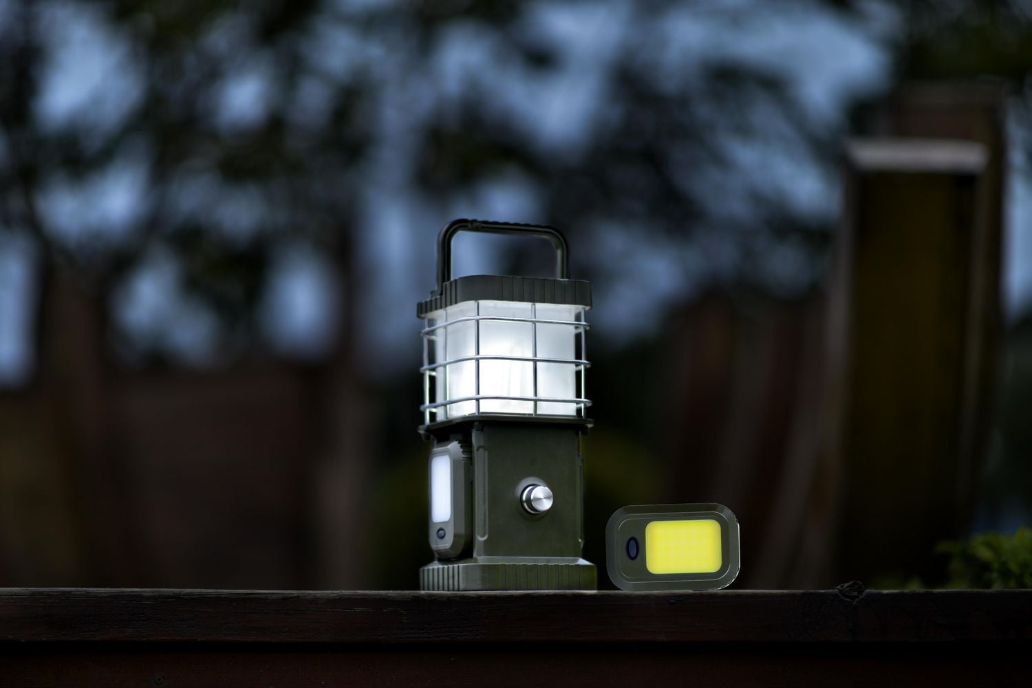Tru de Light LED Lamp with Bluetooth speaker