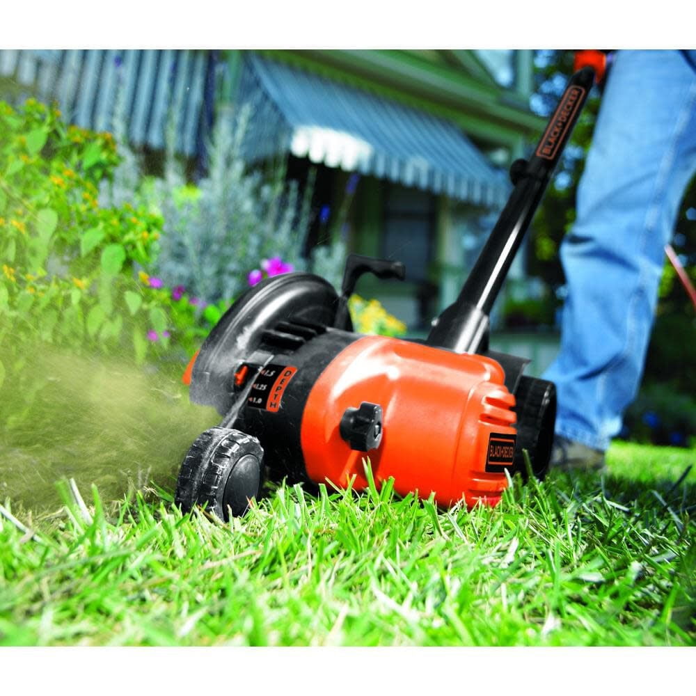 BLACK+DECKER 2-in-1 Landscape Edger and Trencher LE750 - 12 Amp Corded Electric