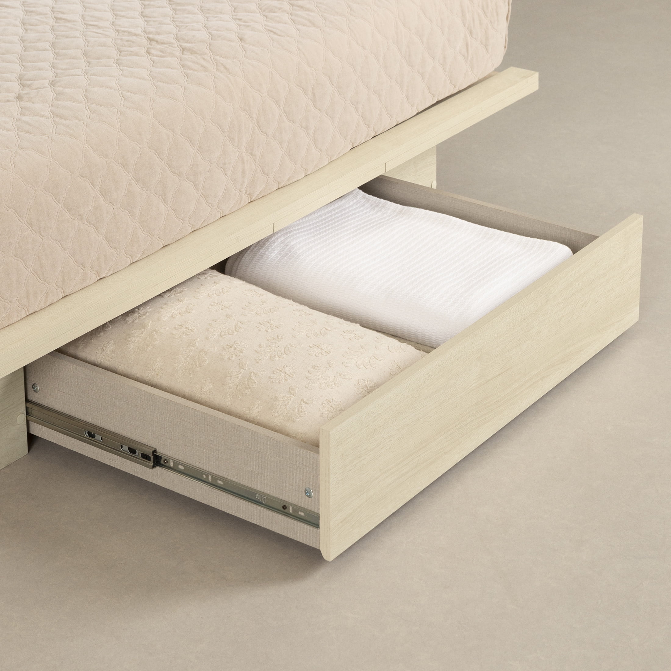 South Shore Serrano, Contemporary Bed, Full/Queen Beige