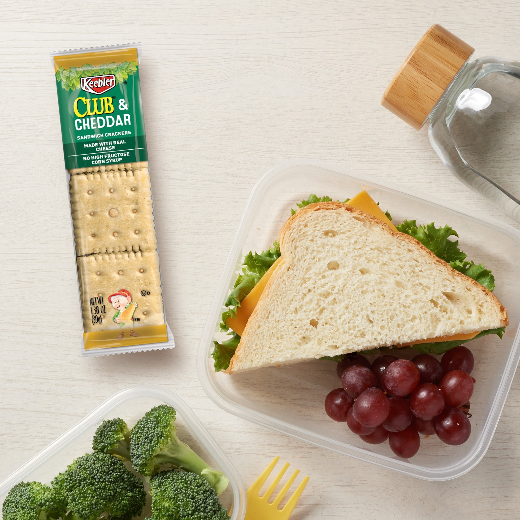 Keebler Club and Cheddar Sandwich Crackers, Single Serve Snack Crackers, 8 Count