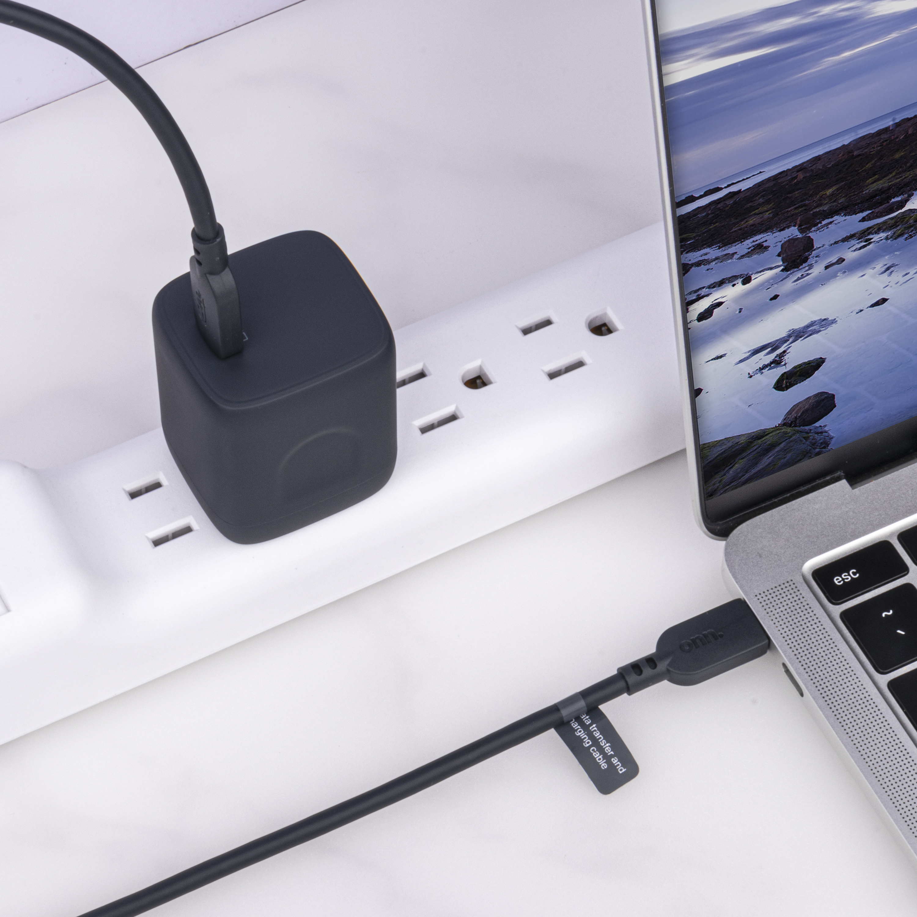 Cargador para laptop onn GAN de 67W con puerto USB-C, compatible con Apple, Dell, HP, Asus, Acer, Lenovo, gris 2