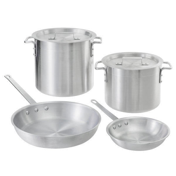 cooks pots and pans