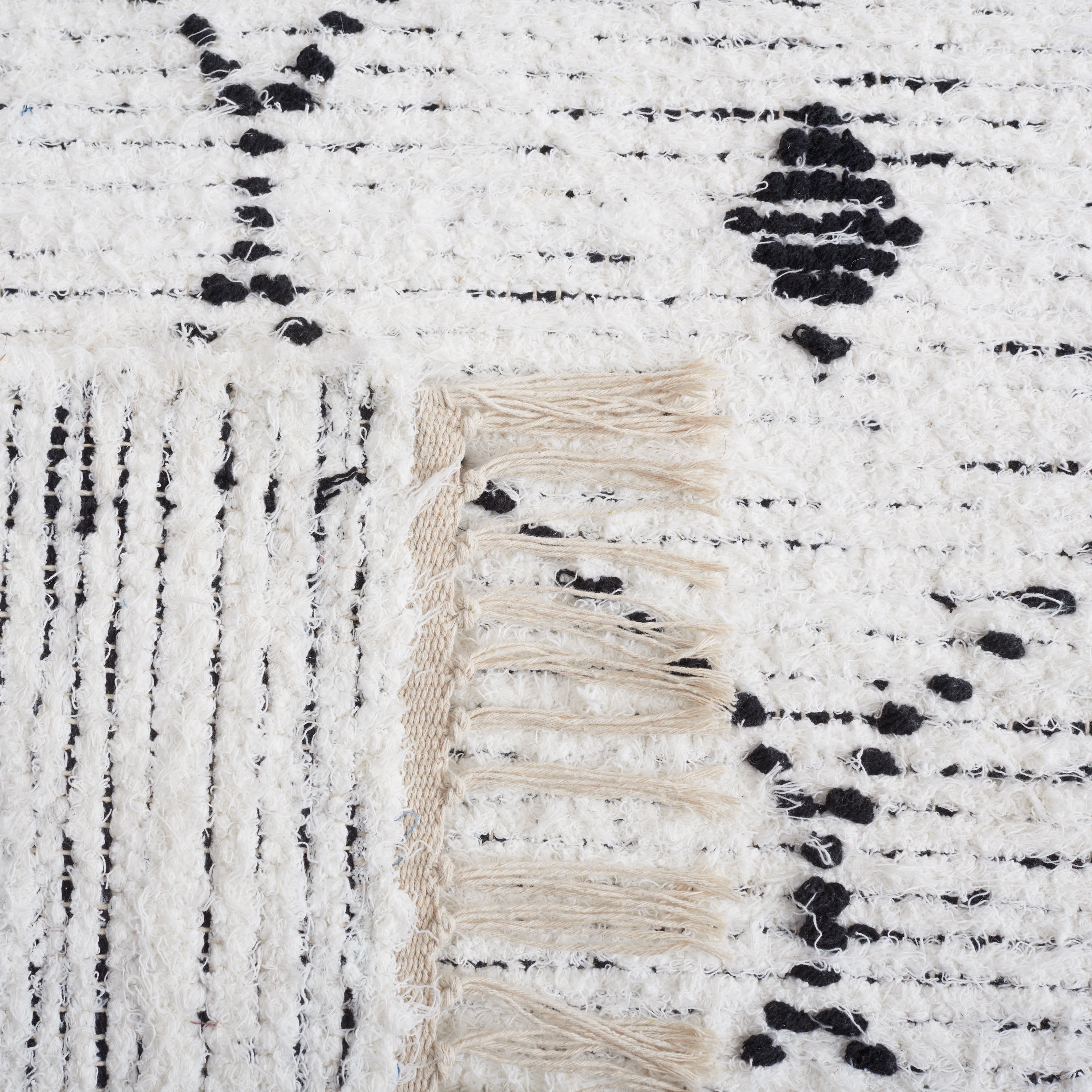 SAFAVIEH Casablanca Dreda Geometric Cotton Area Rug, Ivory/Black, 8' x 10'