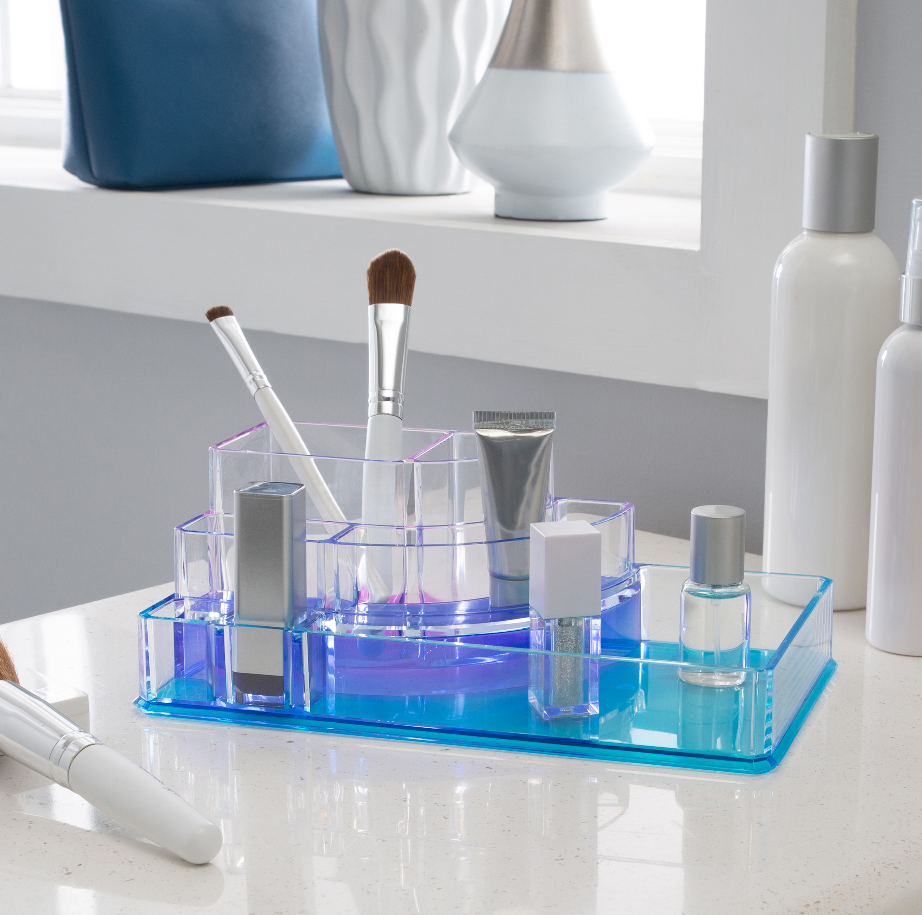 Simplify 8 Section Cosmetic and Jewelry Holder Makeup Organizer in Ombre