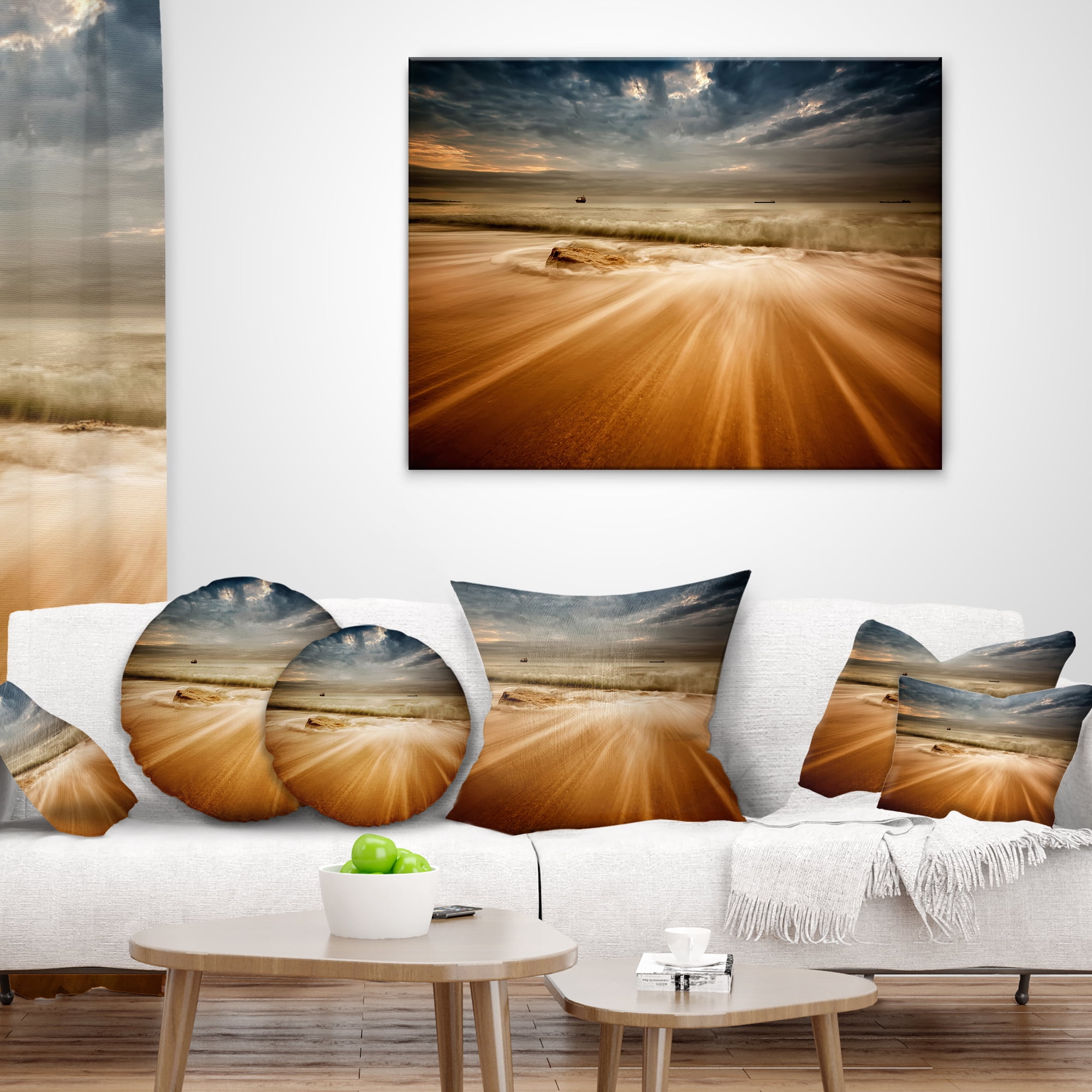 Designart Stormy Sea with Waves Flowing Out - Beach Photo Throw Pillow - 16x16