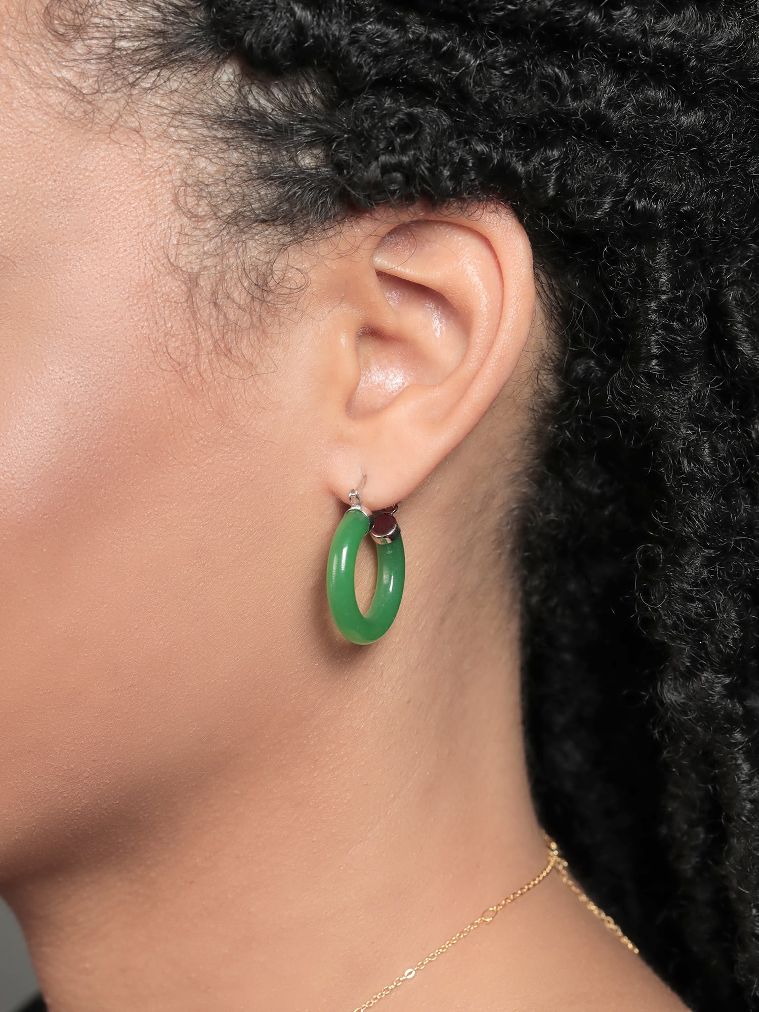 Gem Stone King Green Jade Hoop Earrings | 925 Sterling Silver | 1/2 inch Diameter | Classic Hoop Earrings With Hinge and Notched Post