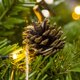 thumbnail image 4 of Adorno colgante para árbol de Navidad de invierno con forma de copo de nieve de madera de 45 cm de largo, 4 of 9