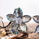 thumbnail image 3 of Colgante de cristal con forma de flor para decoración del hogar, jardín, coche, arcoíris, 3 of 5