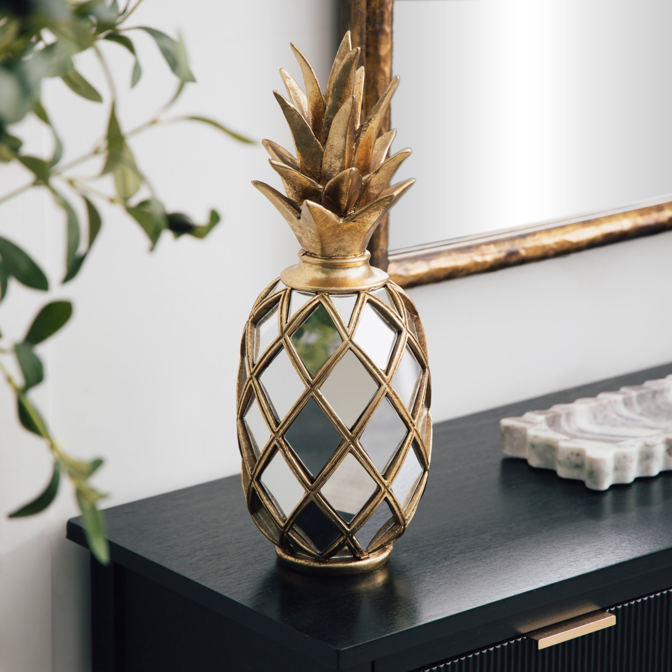 DecMode Gold and Mirror Glamorous and Coastal Pineapple Table Top Décor with Textured Base, 5"W x 5"L x "15H, Featuring Diamond Glass Cut-Outs