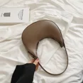 thumbnail image 3 of Bolso de hombro de PU para mujer, de moda, con cremallera clásica y de medio mes, muy vendido, 2024, nuevo y versátil bolso de mano para mujer, 3 of 5