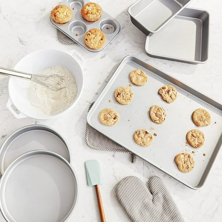 Cuisinart Bakeware Essentials Set · 6 Piece Set